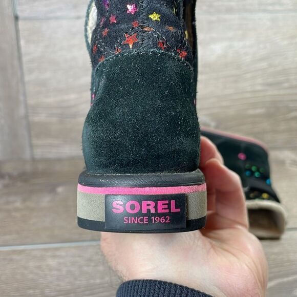 Sorel Rylee Waterproof Black Suede Warm Lined Pink Stars Toddler Girl Sz 8 Boots - Picture 13 of 13